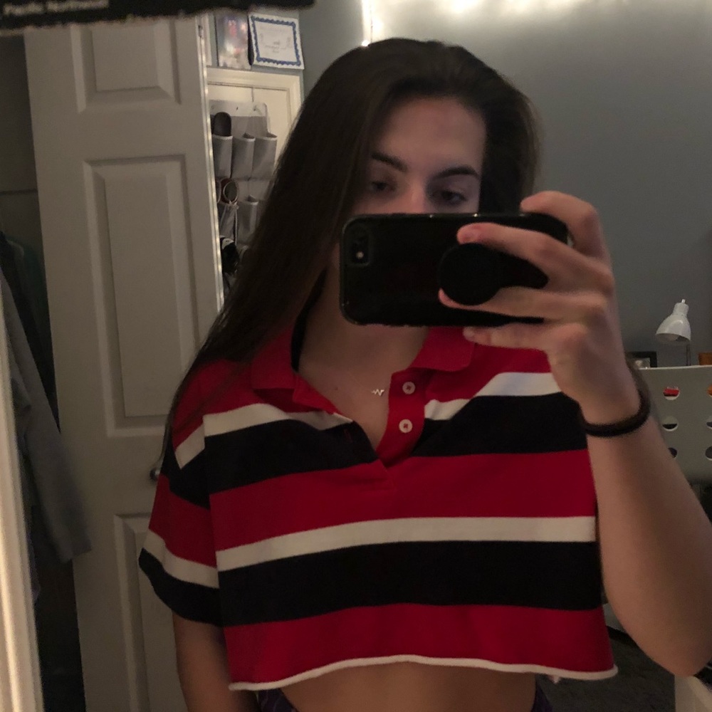 Cropped cute shirt